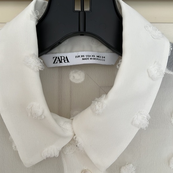 ZARA Semi-Sheer White Blouse With Puffs sIze XS-runs big! - Picture 2 of 4